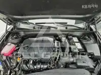 2021 KIA K8