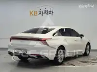 2021 KIA K8