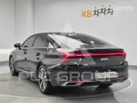 2021 KIA K8