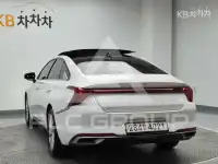 2021 KIA K8