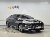 2021 KIA K8
