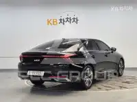 2021 KIA K8
