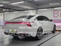 2021 KIA K8