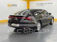 2021 KIA K8