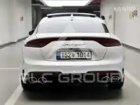 2021 KIA Stinger