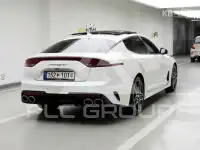 2021 KIA Stinger