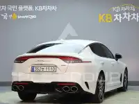 2021 KIA Stinger
