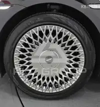 2021 Genesis G90
