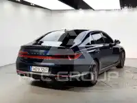 2021 Genesis G90