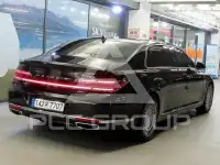 2021 Genesis G90