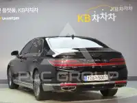 2021 Genesis G90