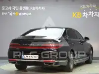 2021 Genesis G90