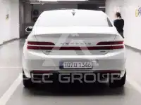 2021 Genesis G90
