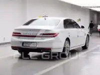 2021 Genesis G90