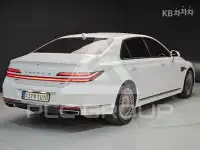 2021 Genesis G90