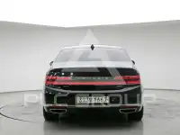 2021 Genesis G90