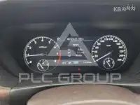 2021 Genesis G90
