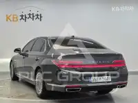 2021 Genesis G90