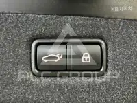 2021 Genesis G90