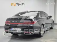 2021 Genesis G90