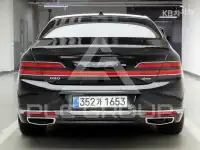 2021 Genesis G90