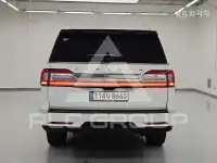 2021 Lincoln NAVIGATOR