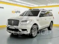 2021 Lincoln NAVIGATOR