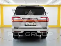 2021 Lincoln NAVIGATOR