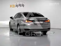2021 Lexus ES