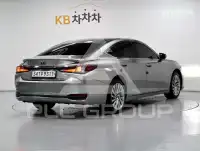 2021 Lexus ES
