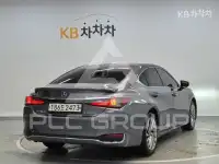 2021 Lexus ES