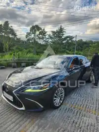 2021 Lexus ES