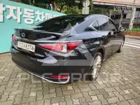 2021 Lexus ES