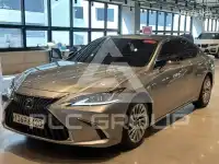 2021 Lexus ES