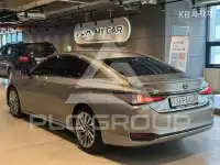 2021 Lexus ES