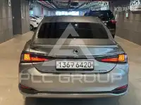 2021 Lexus ES