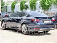 2021 Lexus ES
