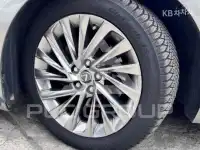 2021 Lexus ES