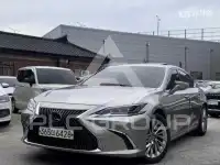 2021 Lexus ES