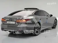 2021 Lexus LS