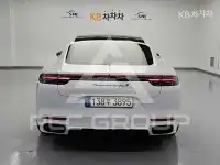 2021 Porsche Panamera