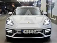 2021 Porsche Panamera