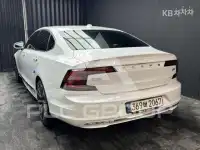2021 Volvo S90