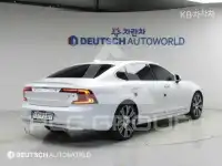 2021 Volvo S90