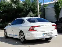 2021 Volvo S90