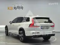 2021 Volvo V60