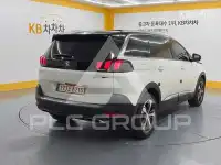 2021 Peugeot 5008