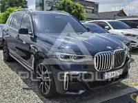 2022 BMW X7