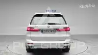 2022 BMW X7