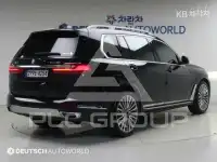 2022 BMW X7